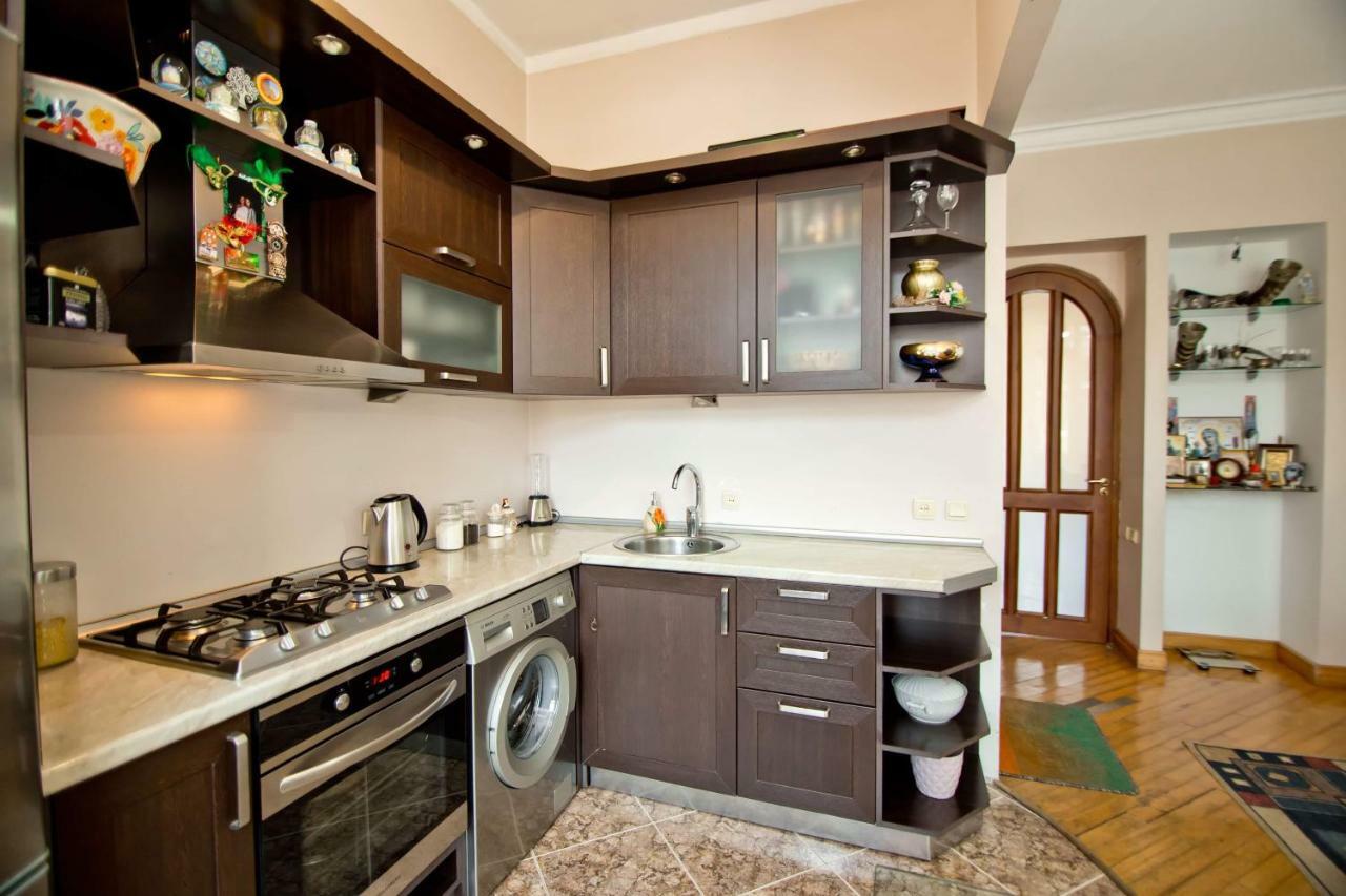 Apartment On Gorgiladze 25 Batumi Luaran gambar