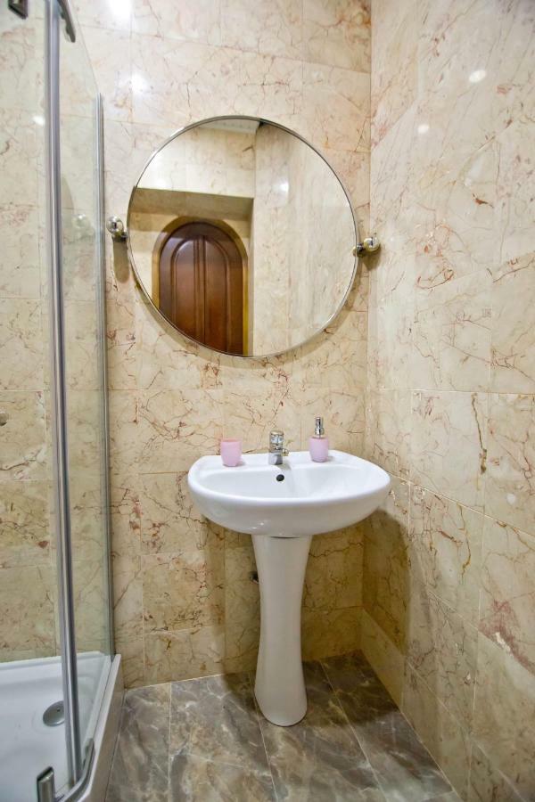 Apartment On Gorgiladze 25 Batumi Luaran gambar