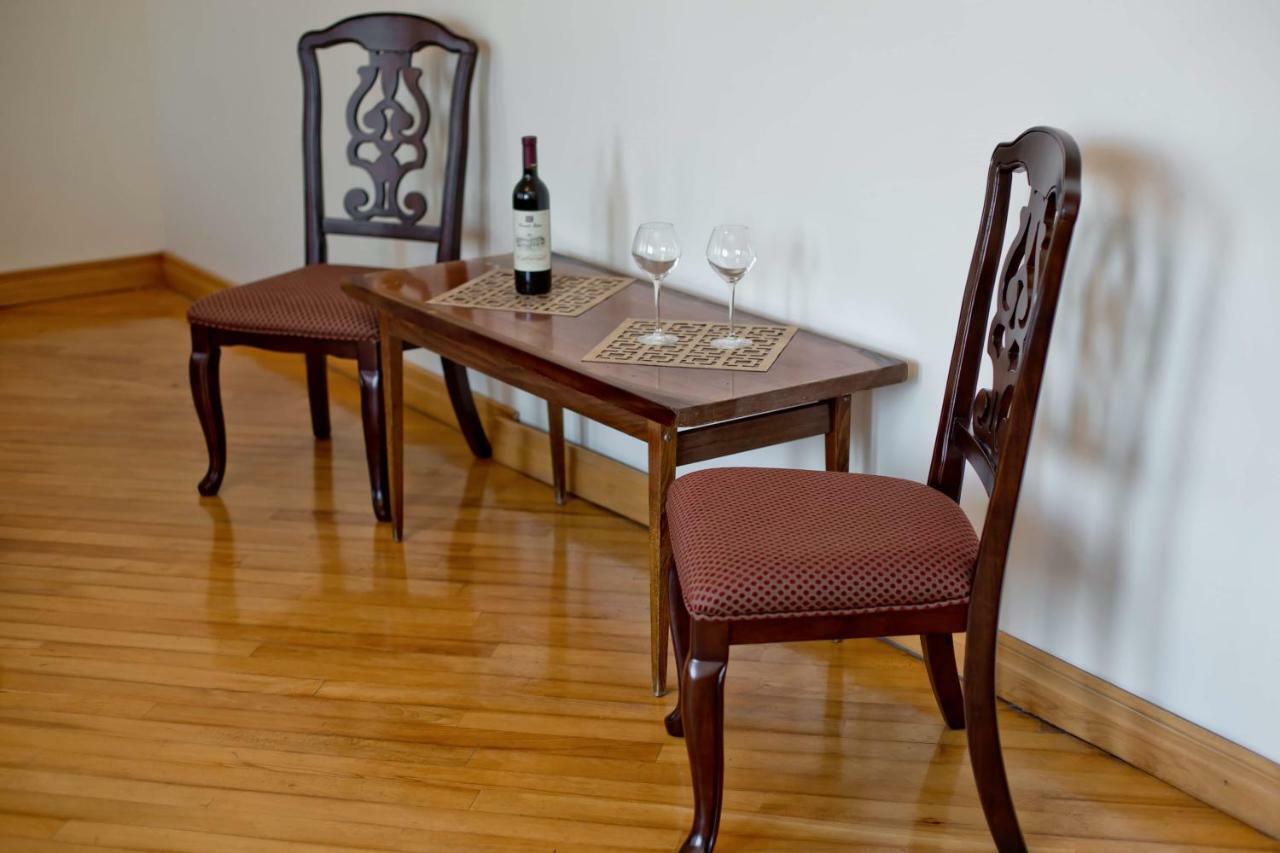 Apartment On Gorgiladze 25 Batumi Luaran gambar