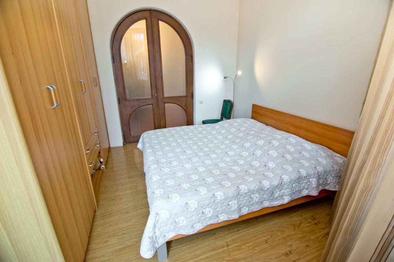 Apartment On Gorgiladze 25 Batumi Luaran gambar