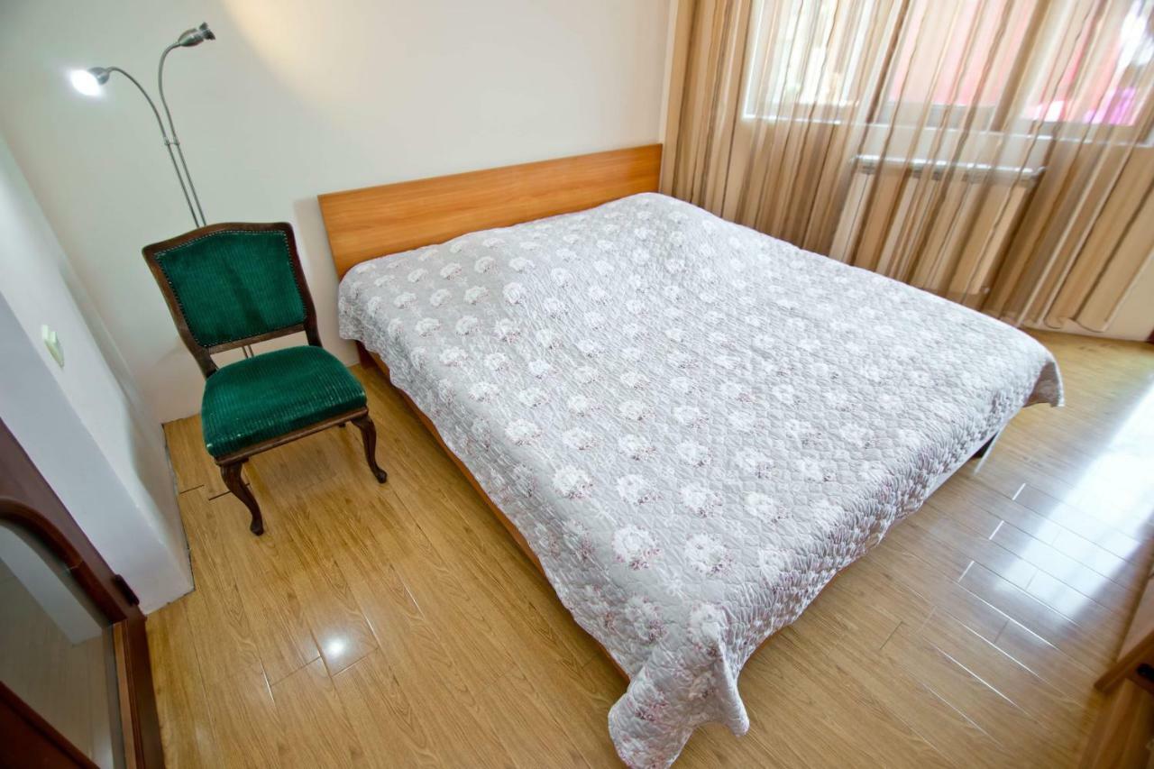 Apartment On Gorgiladze 25 Batumi Luaran gambar